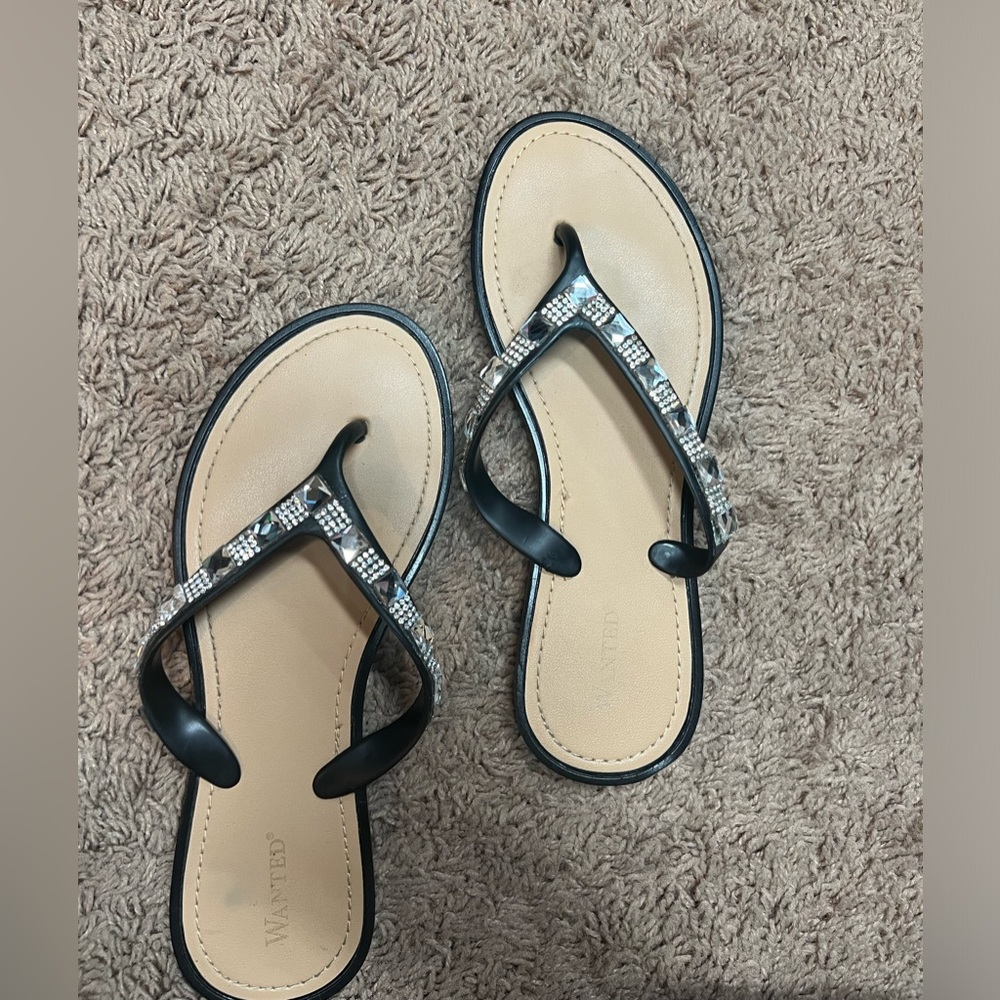 Wanted flip flops- 8 black with clear rhinestones.